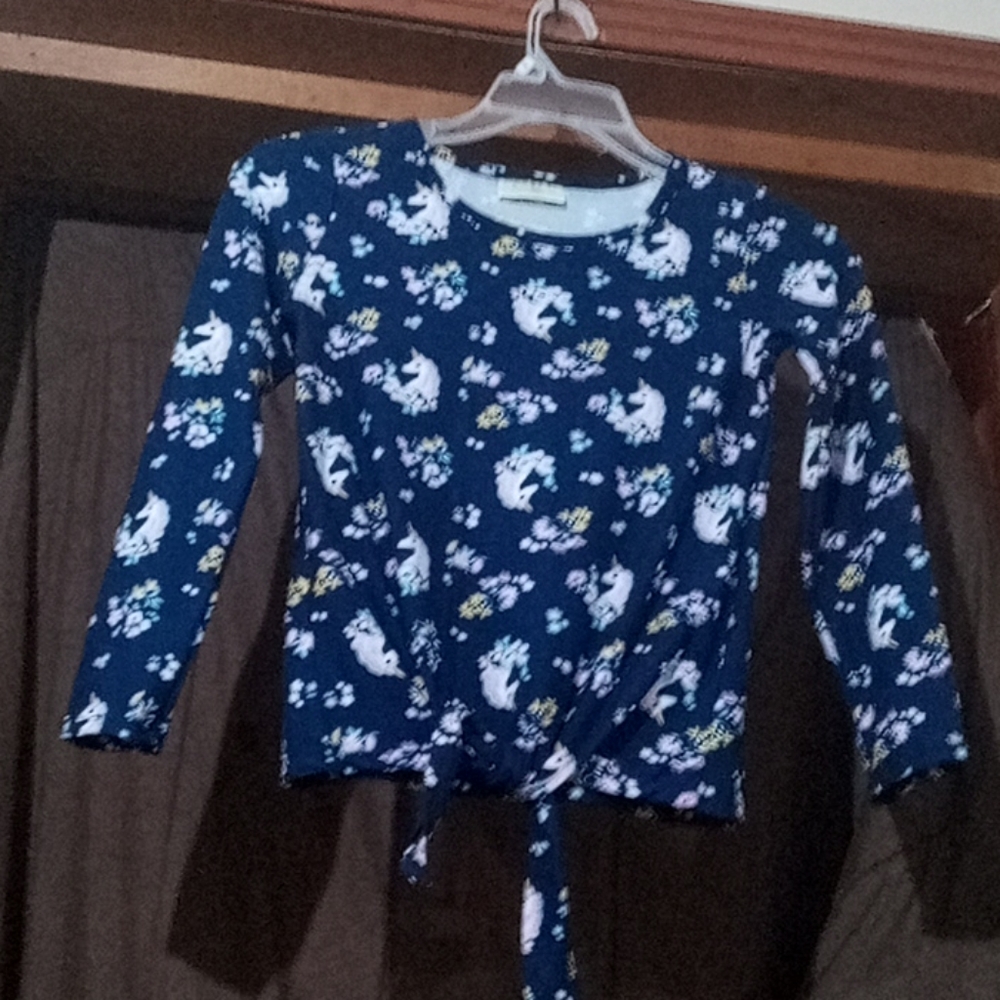 Long shelve girl shirt